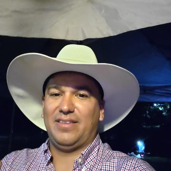 Meet your Posher, Danny - Picture 1 of 1